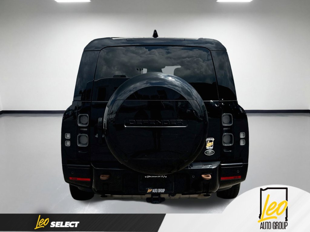 Used 2023 Land Rover Defender 130 X AWD/4WD image 7