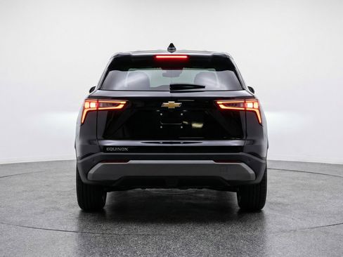 Used 2025 Chevrolet Equinox LT FWD image 7