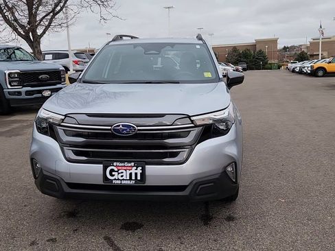 Used 2025 Subaru Forester Premium image 3