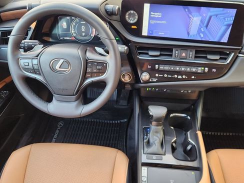 Used 2023 Lexus ES 350 w/ Premium Package image 28