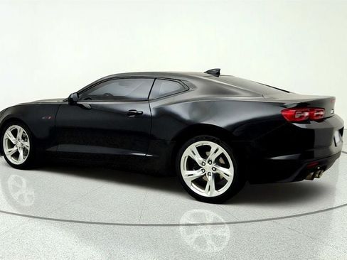 Used 2020 Chevrolet Camaro LT RWD image 7