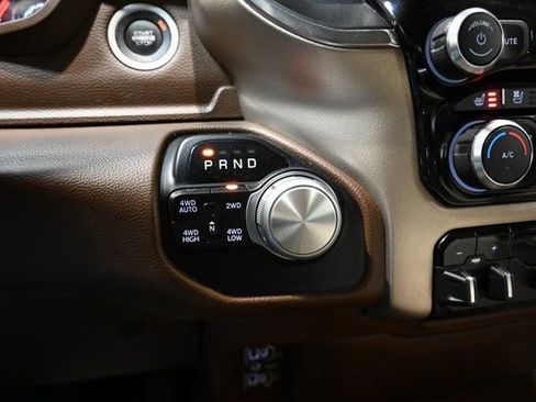 Used 2019 RAM 1500 Laramie image 19