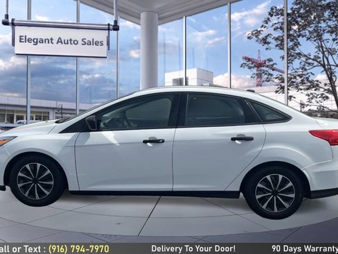 Used 2016 Ford Focus S image 8