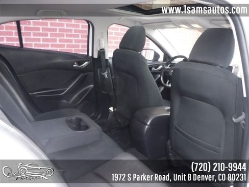 Used 2016 MAZDA MAZDA3 i Touring FWD image 10
