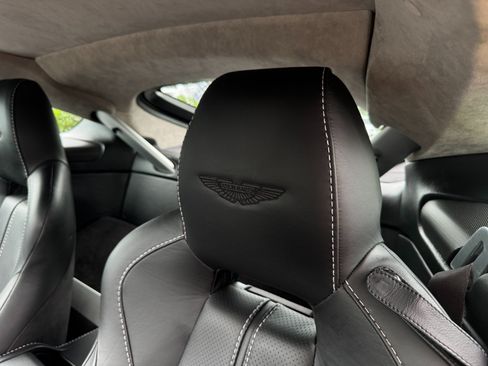 Used 2015 Aston Martin V8 Vantage GT RWD image 64