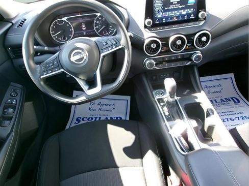 Used 2024 Nissan Sentra SV image 11