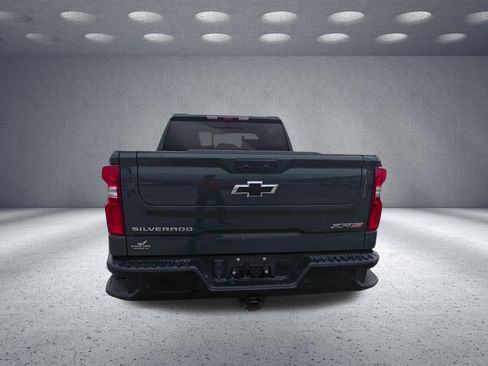 Used 2025 Chevrolet Silverado 1500 ZR2 w/ Technology Package AWD/4WD image 6