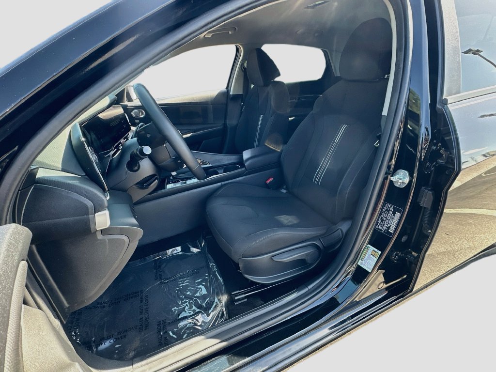 Used 2023 Hyundai Elantra SEL w/ Convenience Package FWD image 21