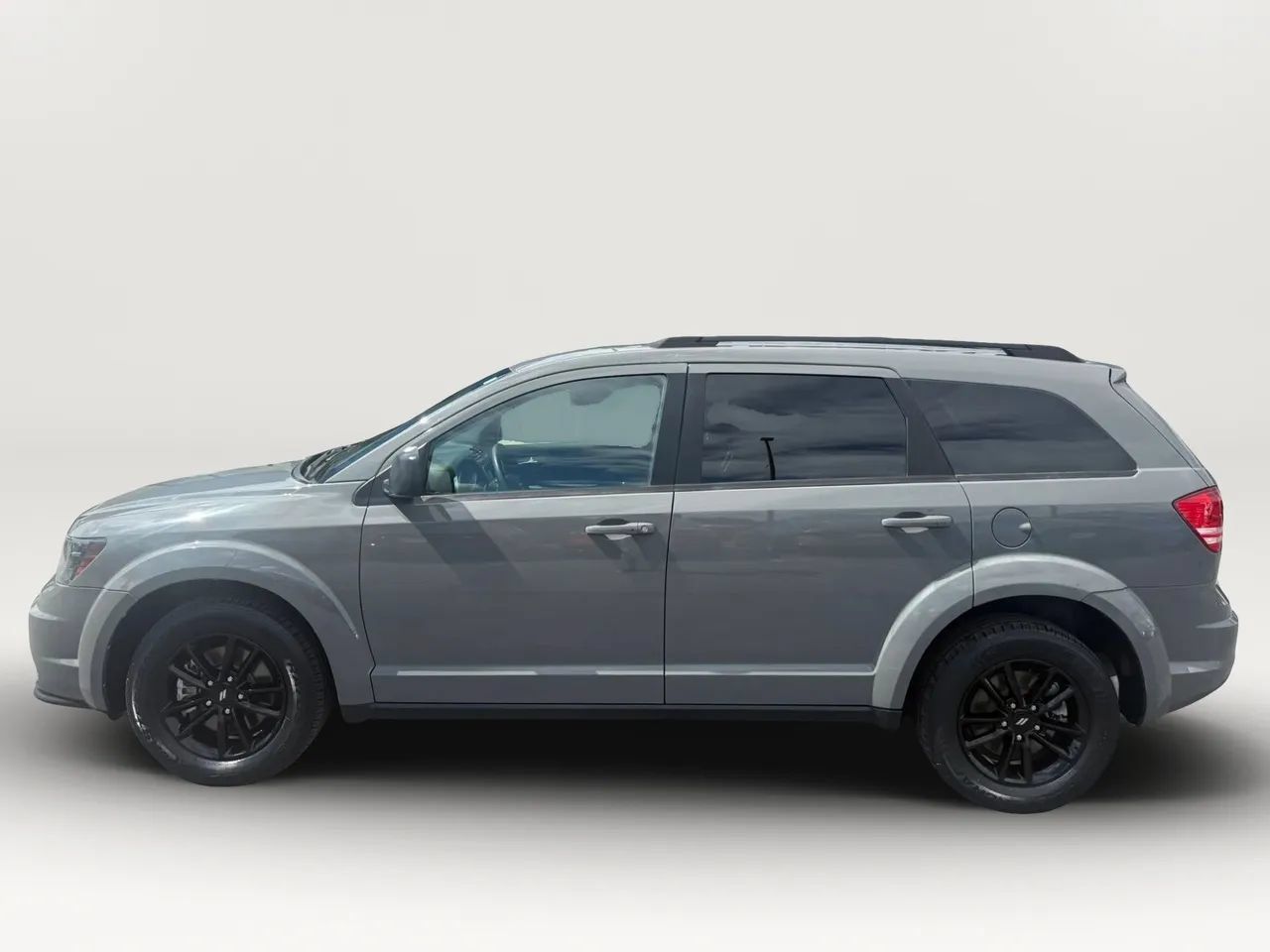 Used 2020 Dodge Journey SE w/ Blacktop Package FWD image 6