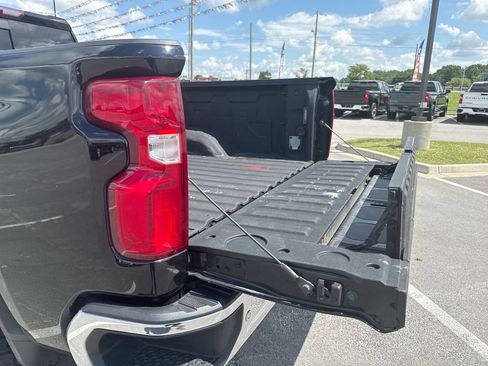 Used 2024 Chevrolet Silverado 2500 LTZ w/ LTZ Convenience Package AWD/4WD image 25