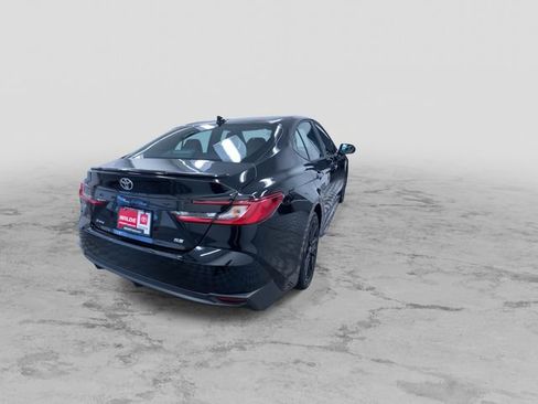 Certified 2025 Toyota Camry SE image 9