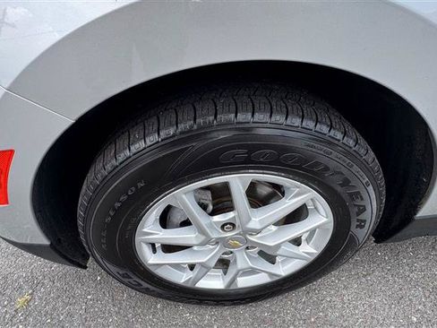 Used 2022 Chevrolet Equinox LT w/ Driver Convenience Package FWD image 28