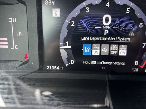 Used 2025 Toyota Tacoma SR5 RWD image 22