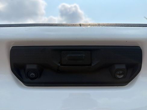 Used 2025 Chevrolet Silverado 2500 LT AWD/4WD image 17