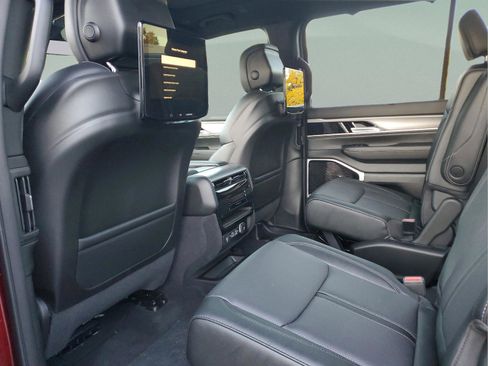 New 2026 Jeep Grand Wagoneer Limited image 27