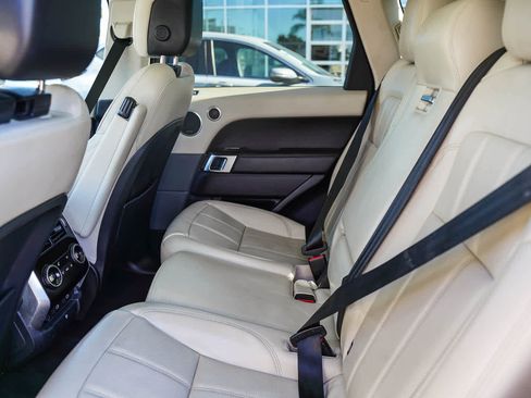 Used 2022 Land Rover Range Rover Sport HSE Silver Edition image 19