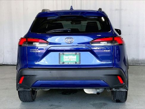 Used 2023 Toyota Corolla Cross XLE w/ Convenience Package FWD image 3
