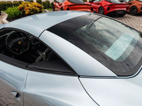 Used 2016 Ferrari California T RWD image 27