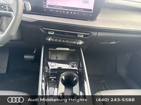 Used 2026 Audi Q3 quattro 2.0T AWD/4WD image 14