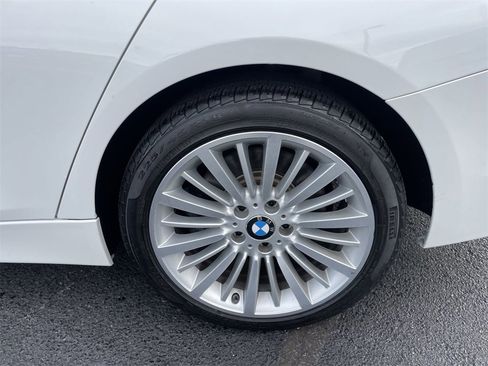 Used 2013 BMW 335i xDrive Sedan image 8