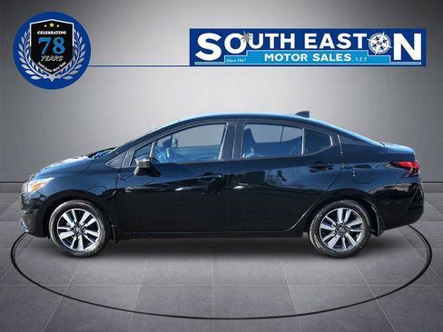 Used 2021 Nissan Versa SV image 7