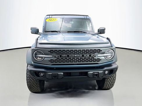 Used 2023 Ford Bronco Badlands image 2