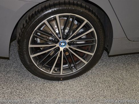 Used 2022 BMW 530e w/ Premium Package RWD image 51