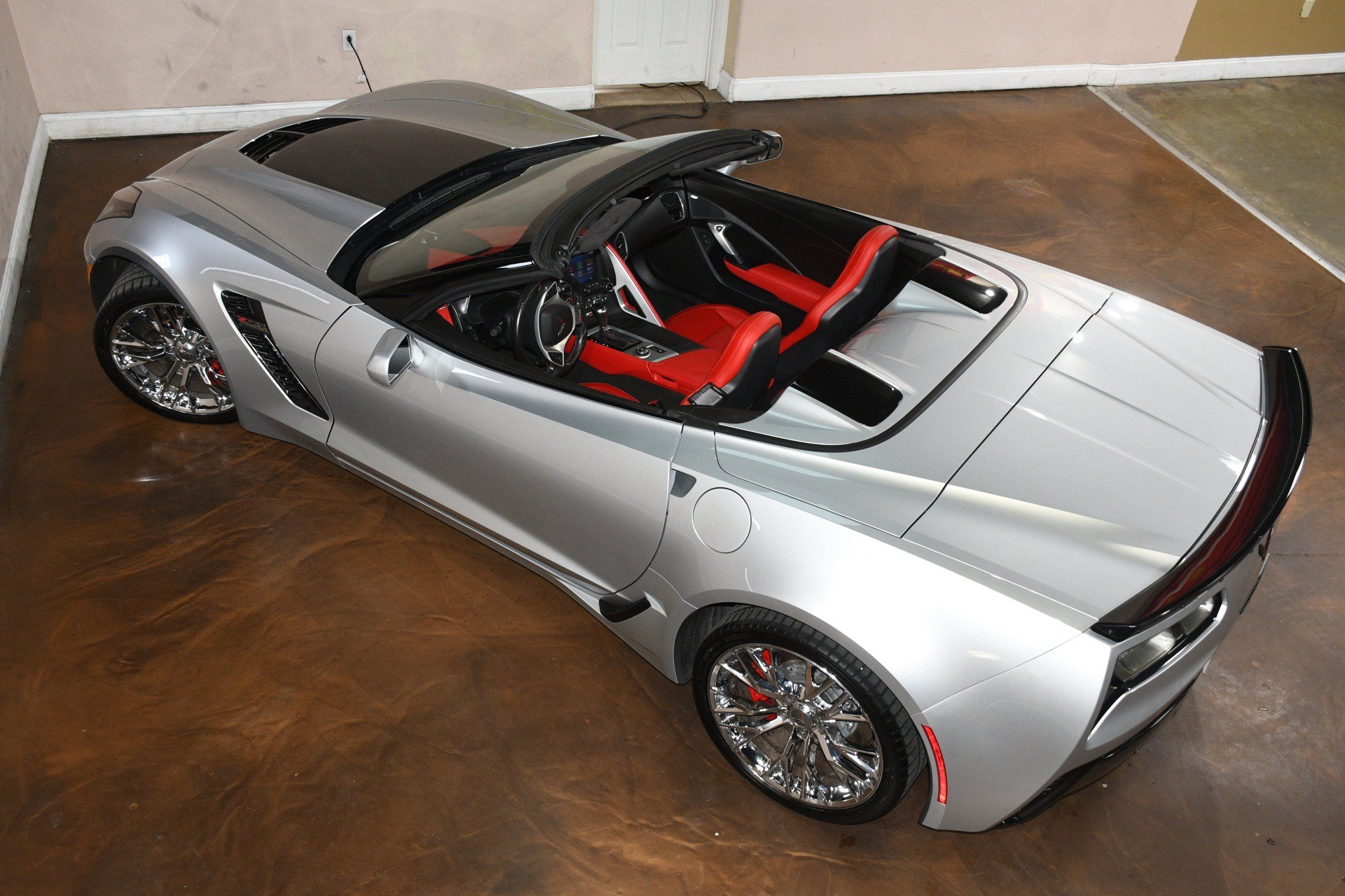 Used 2015 Chevrolet Corvette Z06 w/ 3LZ Preferred Equipment Group RWD image 76