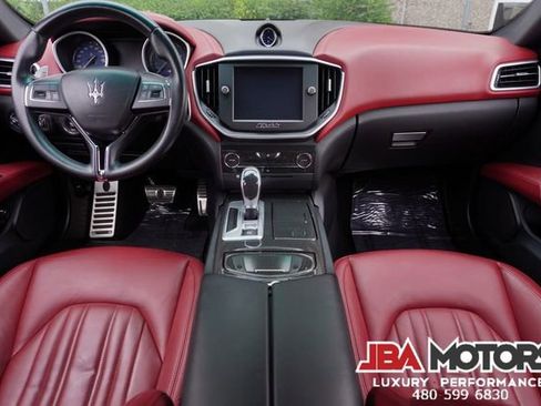Used 2015 Maserati Ghibli image 10