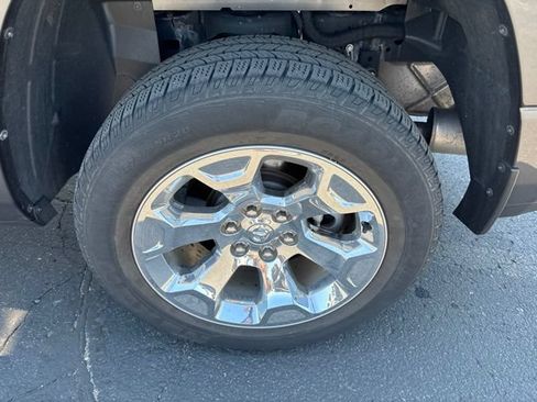 Used 2022 RAM 1500 Big Horn AWD/4WD image 6