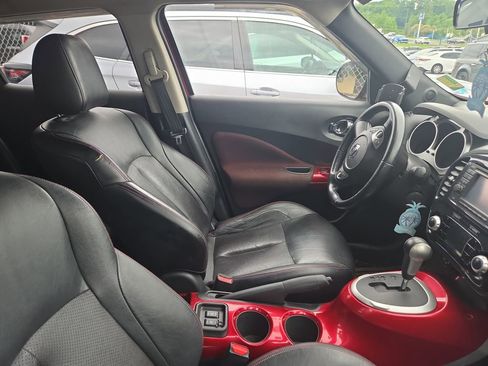 Used 2011 Nissan Juke SL AWD/4WD image 11
