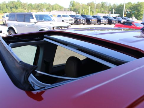 Used 2022 Ford Maverick Lariat w/ Lariat Luxury Package FWD image 14