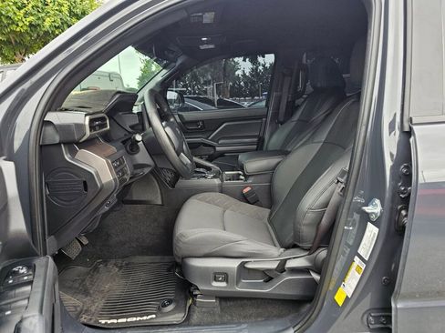 Used 2024 Toyota Tacoma SR5 AWD/4WD image 15