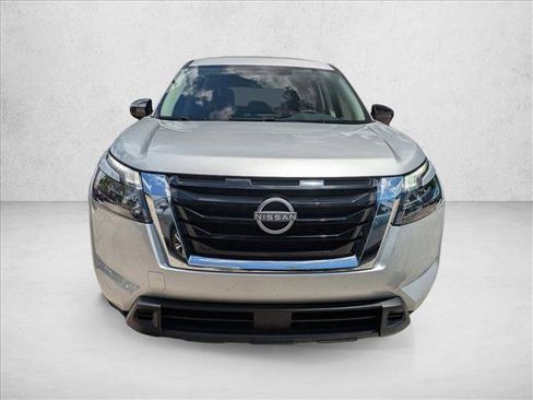 Certified 2023 Nissan Pathfinder S AWD/4WD image 2