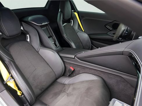 Certified 2023 Chevrolet Corvette Stingray Preferred Conv w/ Z51 Performance Package image 29