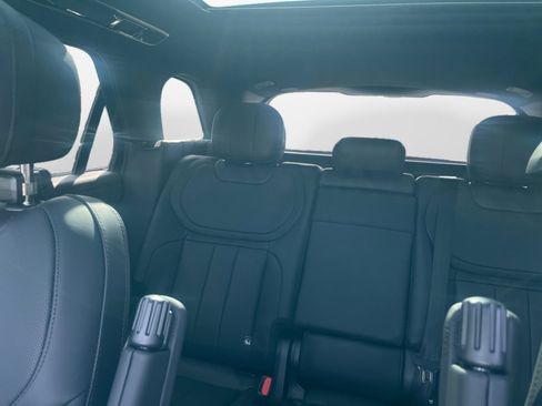 New 2026 Land Rover Range Rover Sport Dynamic SE AWD/4WD image 12