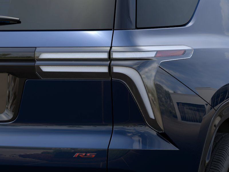New 2027 Chevrolet Traverse RS w/ LPO, Floor Liner Package AWD/4WD image 17