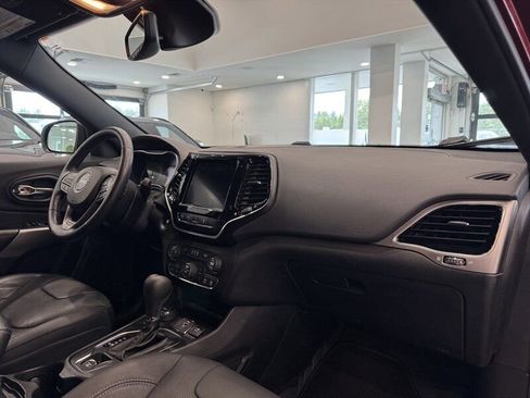 Used 2019 Jeep Cherokee High Altitude image 24