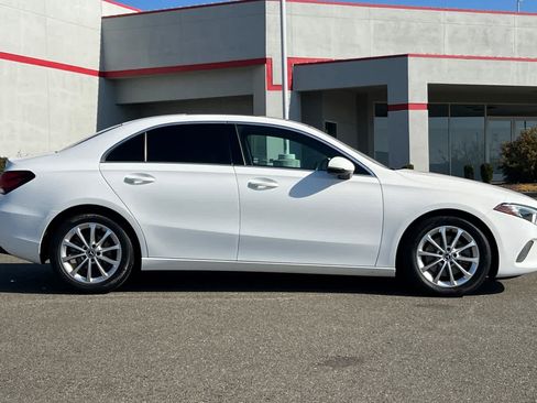 Used 2021 Mercedes-Benz A 220 image 6