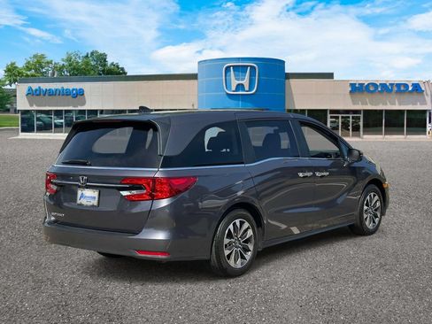 Used 2023 Honda Odyssey EX-L image 4