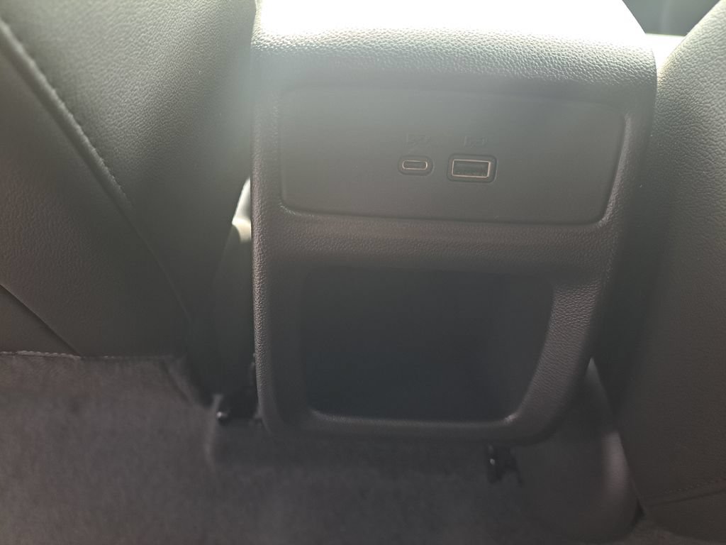 Used 2025 Chevrolet Trax LT w/ LT Convenience Package FWD image 25