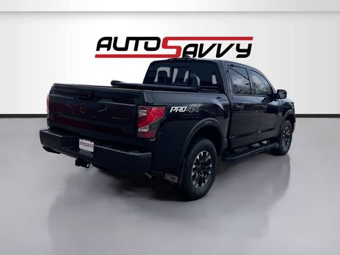 Used 2024 Nissan Titan PRO-4X w/ Pro-4x Convenience Package image 7