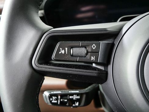 New 2026 Porsche Macan Electric image 11