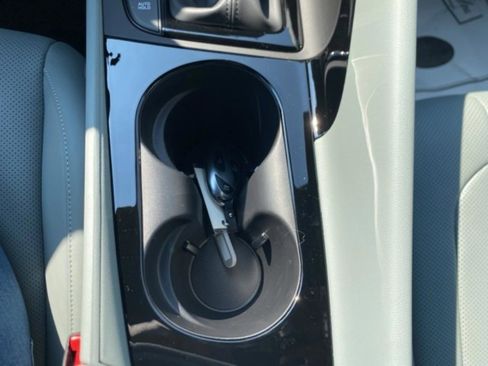 New 2025 Hyundai Elantra Limited w/ Cargo Package image 29