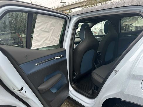 New 2026 Volvo EX30 Plus image 16