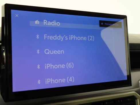 Used 2025 Toyota Tacoma Limited image 29