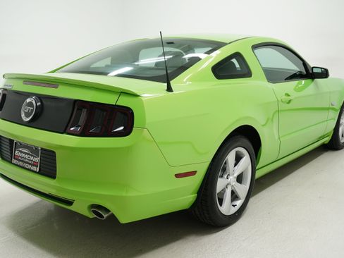 Used 2014 Ford Mustang GT image 4
