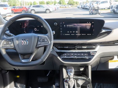 New 2026 Buick Envista Avenir FWD image 14
