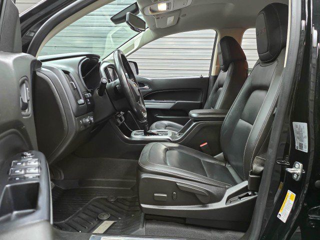 Used 2021 Chevrolet Colorado ZR2 w/ ZR2 Midnight Special Edition AWD/4WD image 16