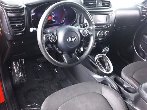 Used 2019 Kia Soul FWD image 9